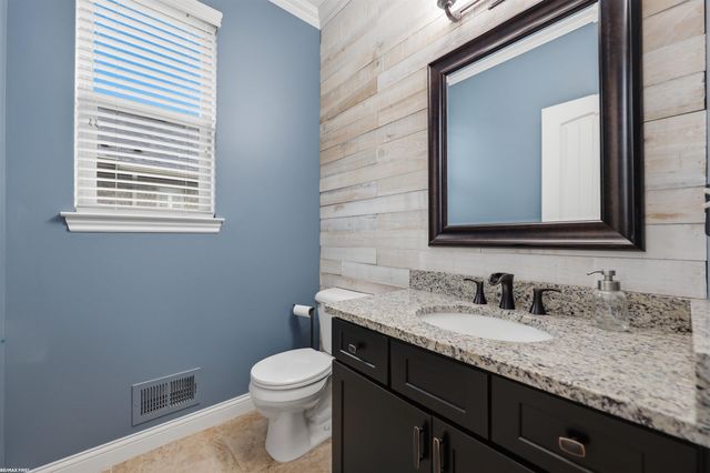 55300 Azinger Drive, Macomb, MI 48042