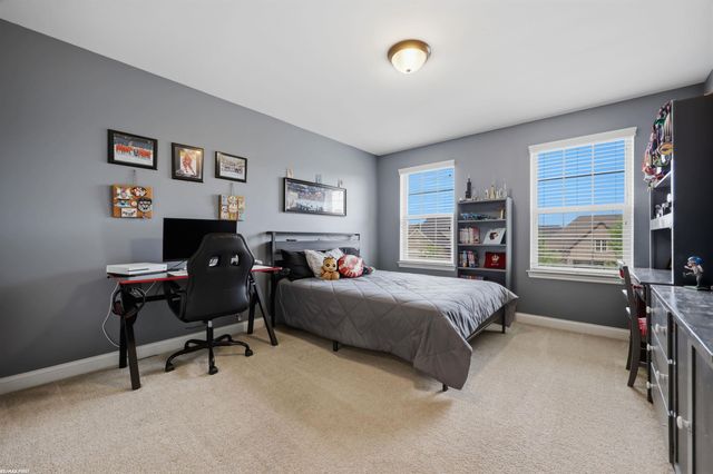 55300 Azinger Drive, Macomb, MI 48042