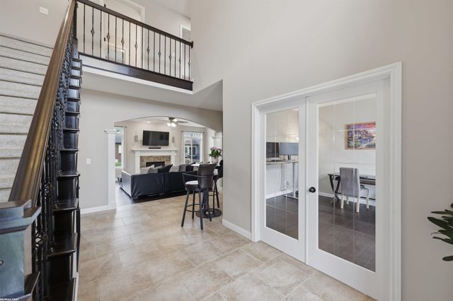 55300 Azinger Drive, Macomb, MI 48042