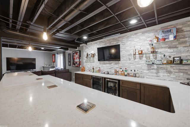 55300 Azinger Drive, Macomb, MI 48042