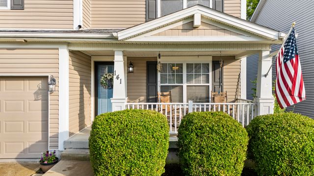 141 Meadow View Way, Georgetown, KY 40324