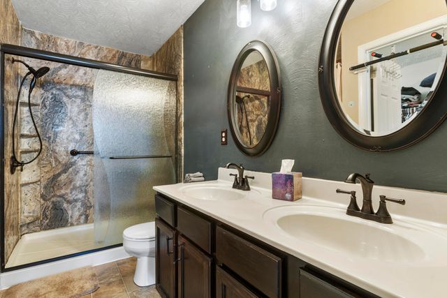 141 Meadow View Way, Georgetown, KY 40324