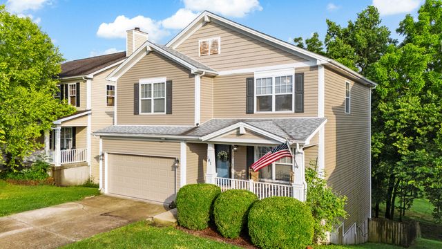 141 Meadow View Way, Georgetown, KY 40324