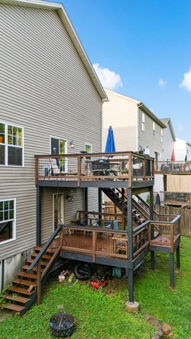 141 Meadow View Way, Georgetown, KY 40324