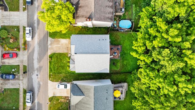 141 Meadow View Way, Georgetown, KY 40324