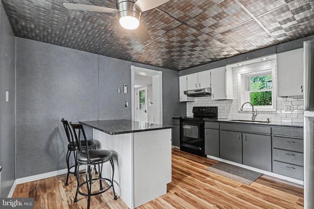34 S MANHEIM ST, Annville, PA 17003