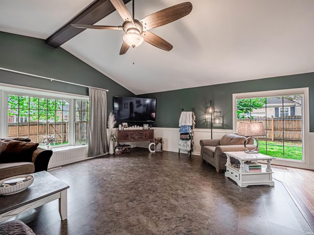 532 E Meade Drive, Evansville, IN 47715