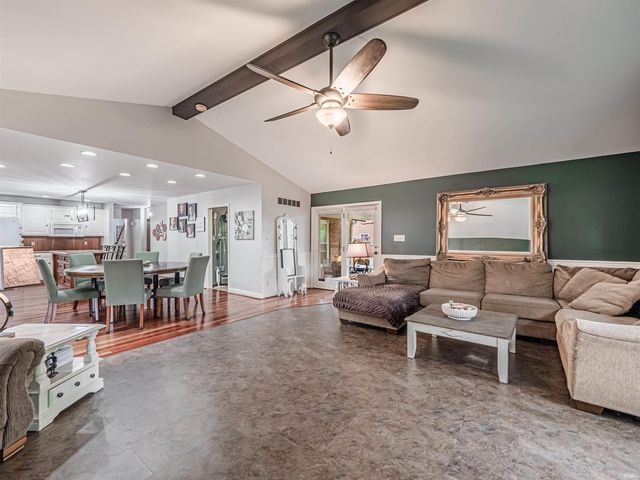 532 E Meade Drive, Evansville, IN 47715