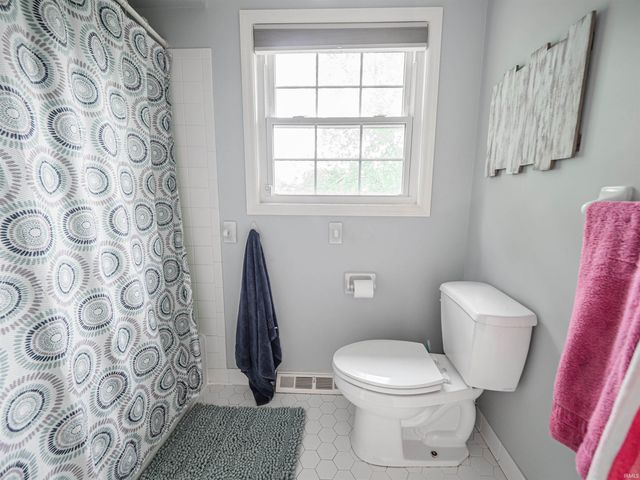 532 E Meade Drive, Evansville, IN 47715