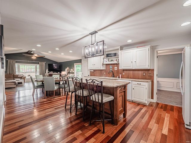 532 E Meade Drive, Evansville, IN 47715