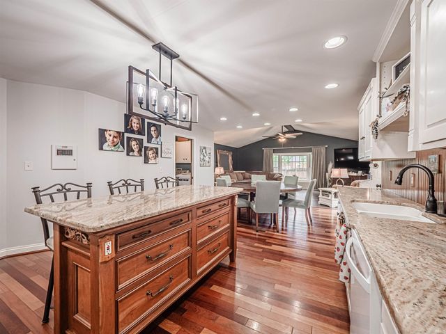 532 E Meade Drive, Evansville, IN 47715