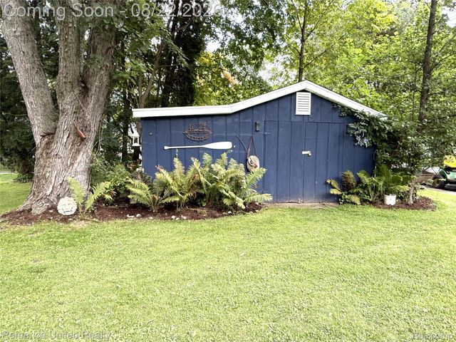 12035 Read Road, Hartland Township, MI 48430