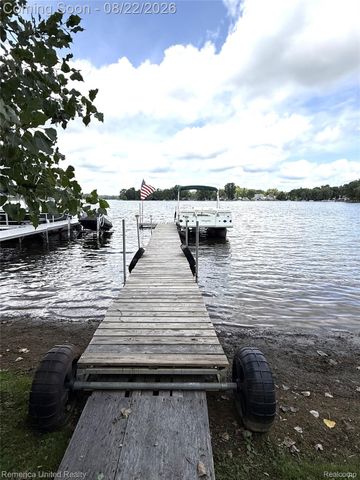 12035 Read Road, Hartland Township, MI 48430