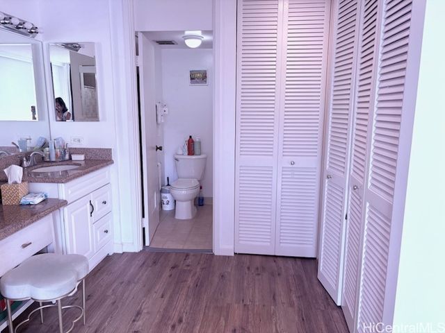 469 Ena Road 1512, Honolulu, HI 96815