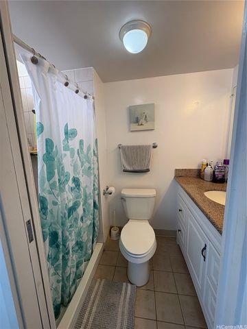 469 Ena Road 1512, Honolulu, HI 96815