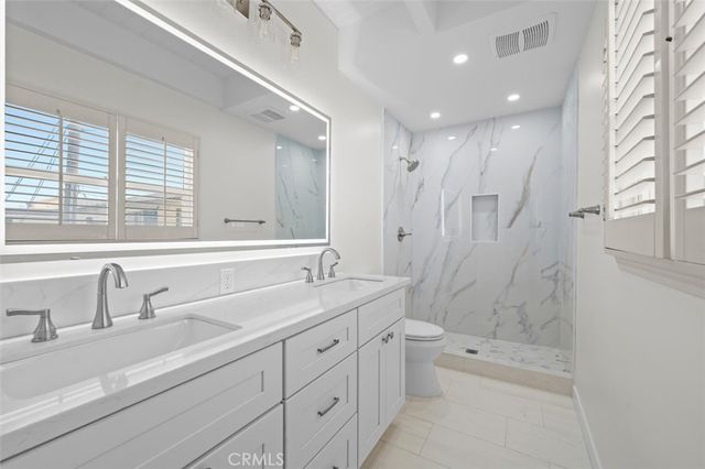 925 Manhattan Avenue, Hermosa Beach, CA 90254