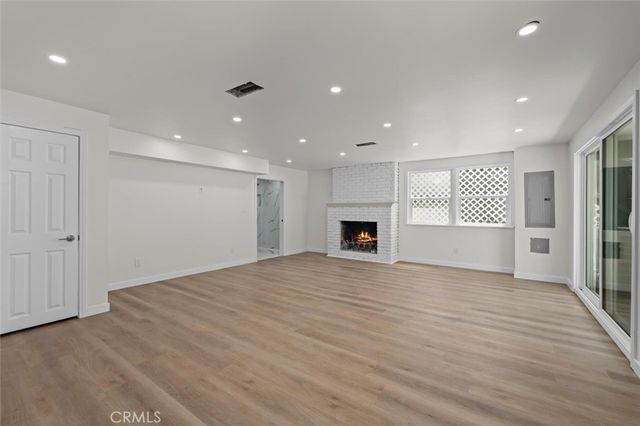 925 Manhattan Avenue, Hermosa Beach, CA 90254