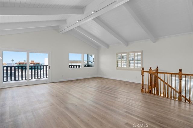 925 Manhattan Avenue, Hermosa Beach, CA 90254