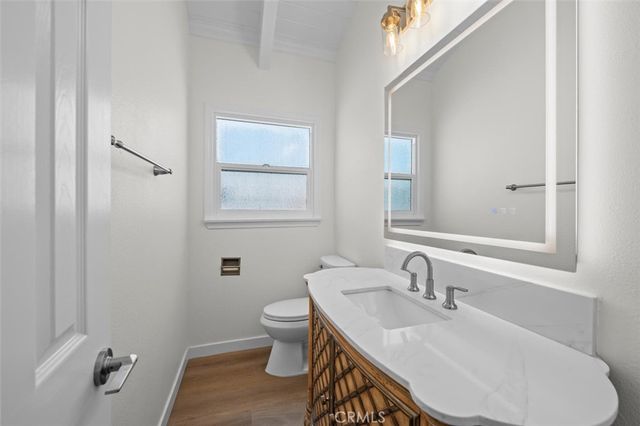 925 Manhattan Avenue, Hermosa Beach, CA 90254