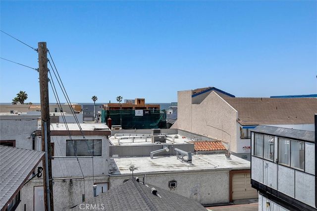 925 Manhattan Avenue, Hermosa Beach, CA 90254