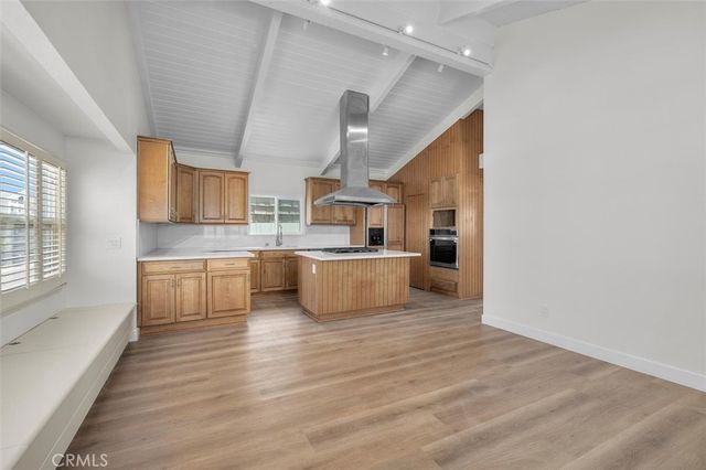 925 Manhattan Avenue, Hermosa Beach, CA 90254