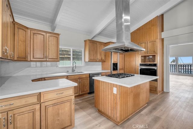 925 Manhattan Avenue, Hermosa Beach, CA 90254
