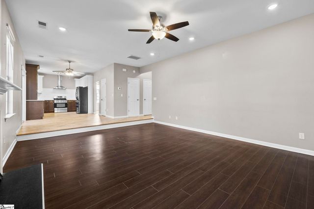 22 Stonewater Drive, Simpsonville, SC 29680