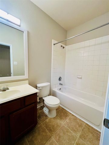 1721 Claremont Garden Circle, Houston, TX 77047