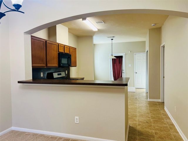 1721 Claremont Garden Circle, Houston, TX 77047