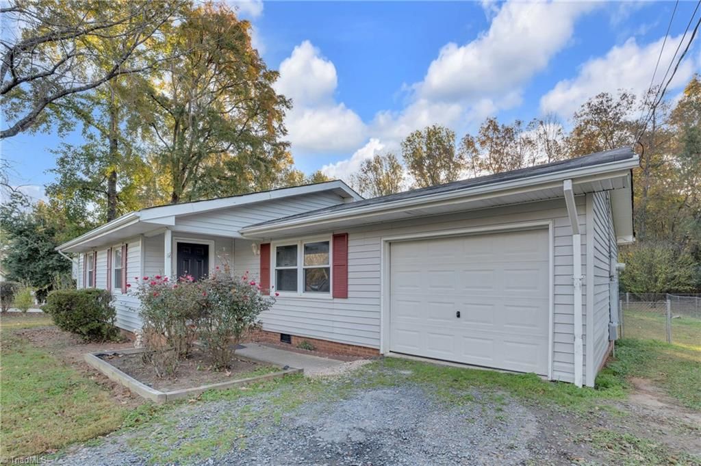 1526 Hampton Court, Asheboro, NC 27205