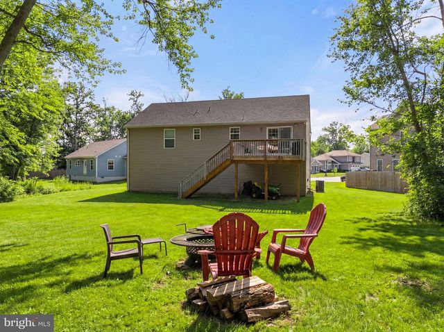 111 HOSTA, Martinsburg, WV 25401