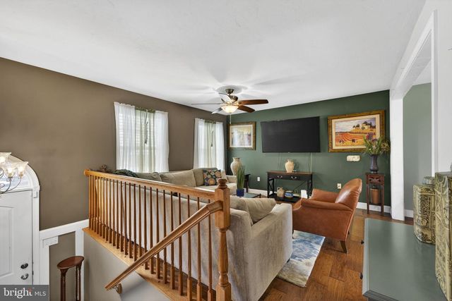 111 HOSTA, Martinsburg, WV 25401