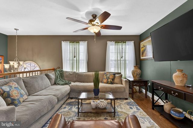 111 HOSTA, Martinsburg, WV 25401