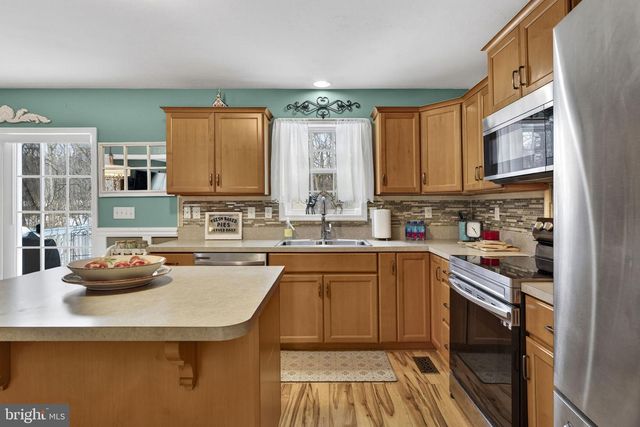 111 HOSTA, Martinsburg, WV 25401