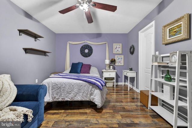 111 HOSTA, Martinsburg, WV 25401