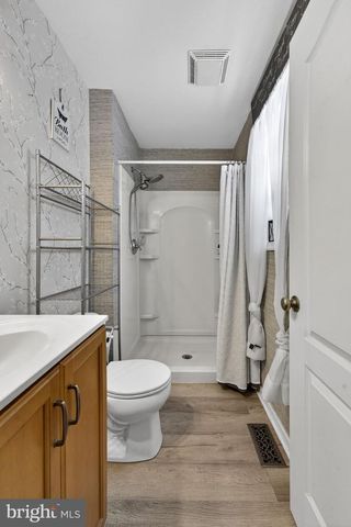 111 HOSTA, Martinsburg, WV 25401