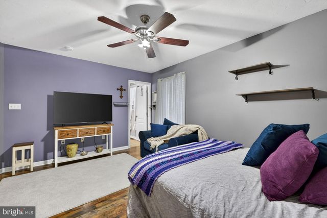 111 HOSTA, Martinsburg, WV 25401