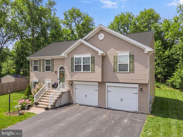 111 HOSTA, Martinsburg, WV 25401