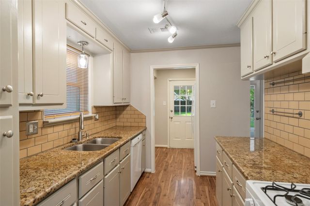 2415 Shadbury Court, Houston, TX 77339