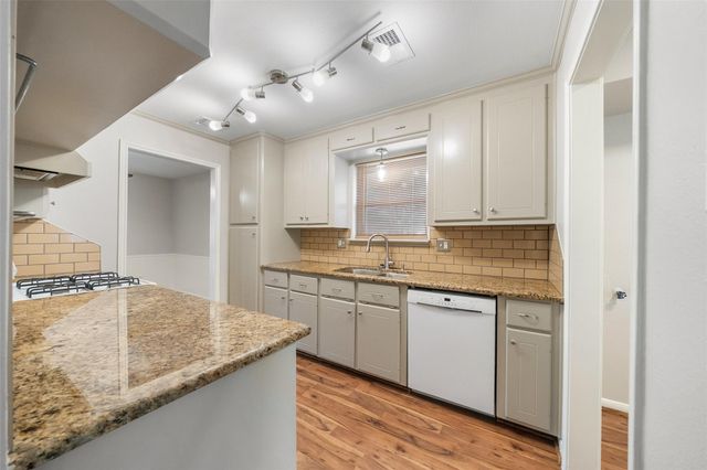 2415 Shadbury Court, Houston, TX 77339