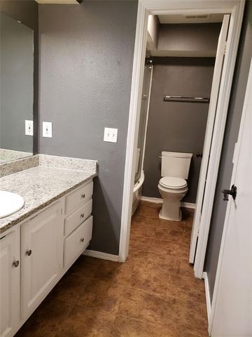 14431 N Pennsylvania Avenue 26D, Oklahoma City, OK 73134