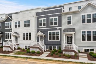 3247 PRESTON SHORE DR Row 18D, Rockingham, VA 22801