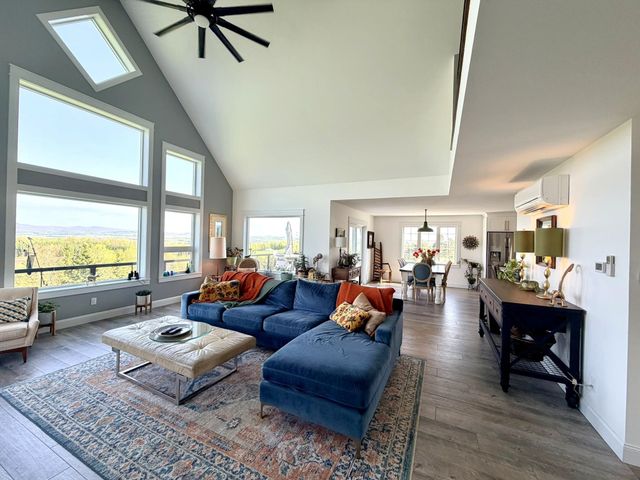 700 Whittier Road, Derby, VT 05830
