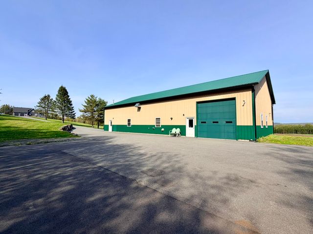 700 Whittier Road, Derby, VT 05830