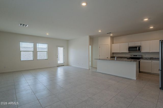 6450 W MAGDALENA Lane, Laveen, AZ 85339