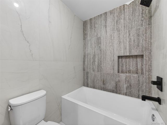 13 Elener Lane 202, Spring Valley, NY 10977