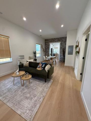 870 Cinnabar Street, San Jose, CA 95126