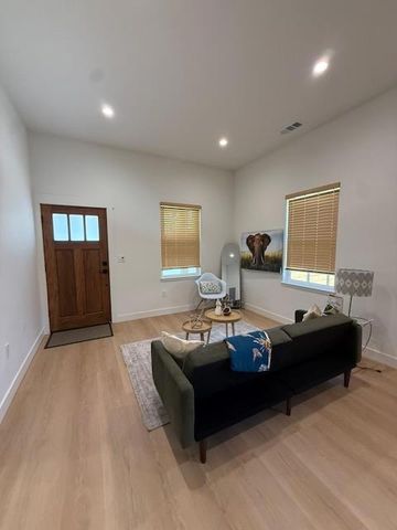 870 Cinnabar Street, San Jose, CA 95126