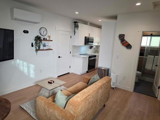 870 Cinnabar Street, San Jose, CA 95126