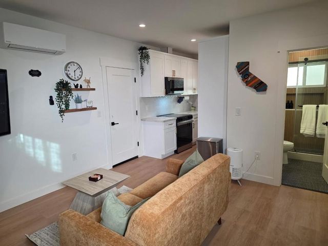 870 Cinnabar Street, San Jose, CA 95126